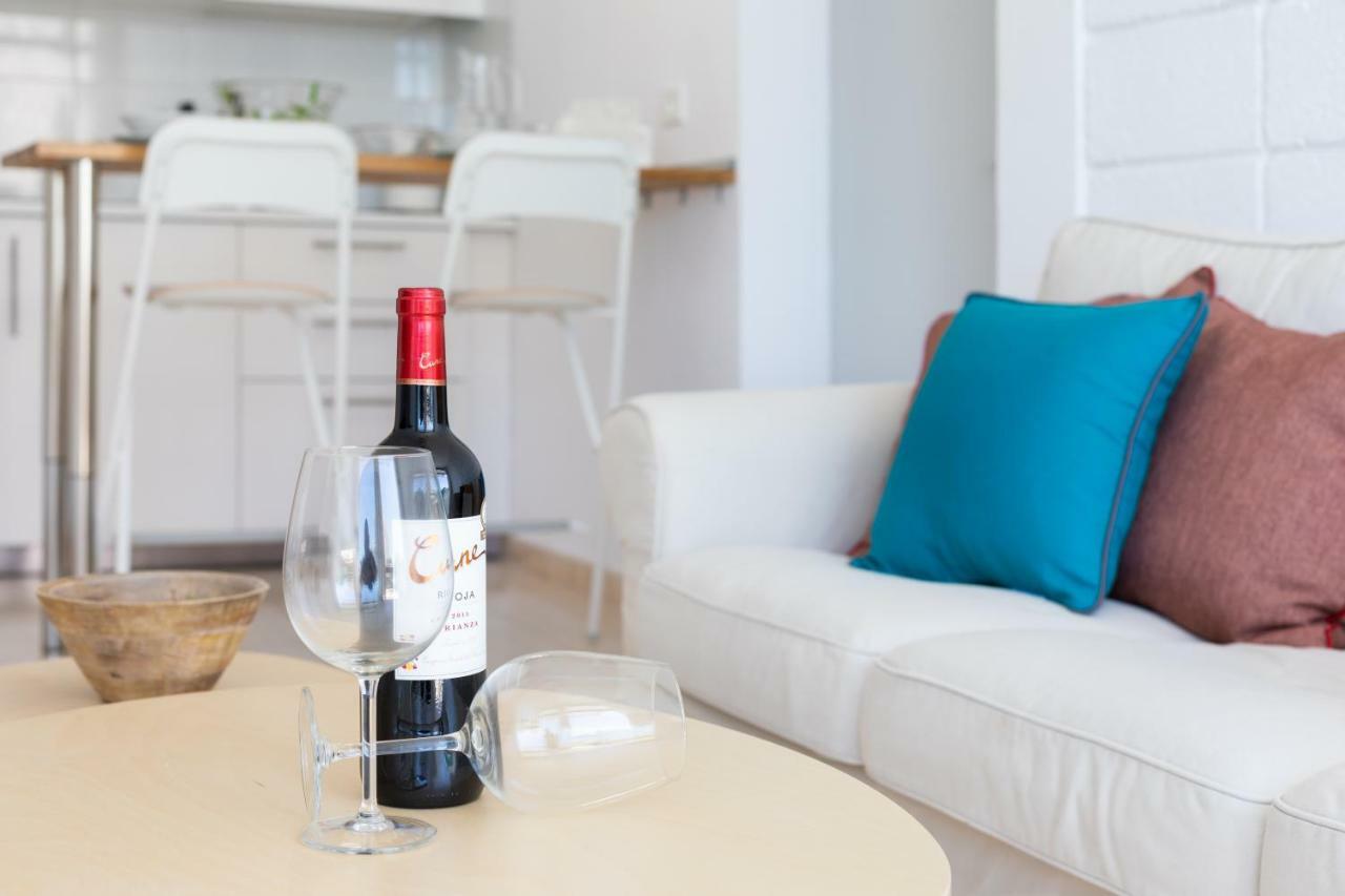 Las Americas Downtown : Prime Location Accomm. Arona  Exteriér fotografie